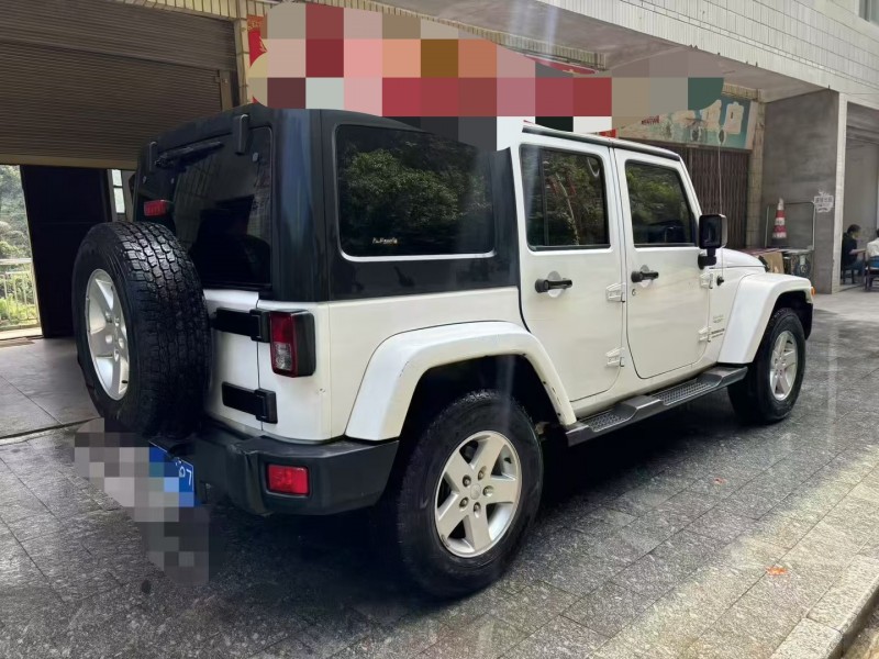 桂林15年Jeep牧馬人5