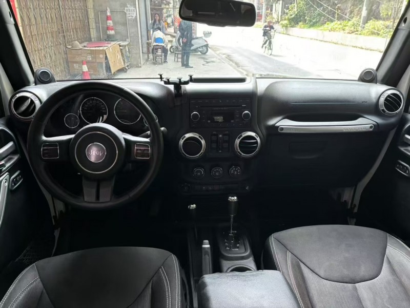 桂林15年Jeep牧馬人7