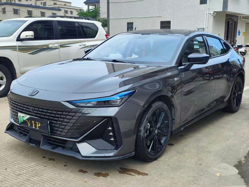 中山23年長安汽車UNI-V3