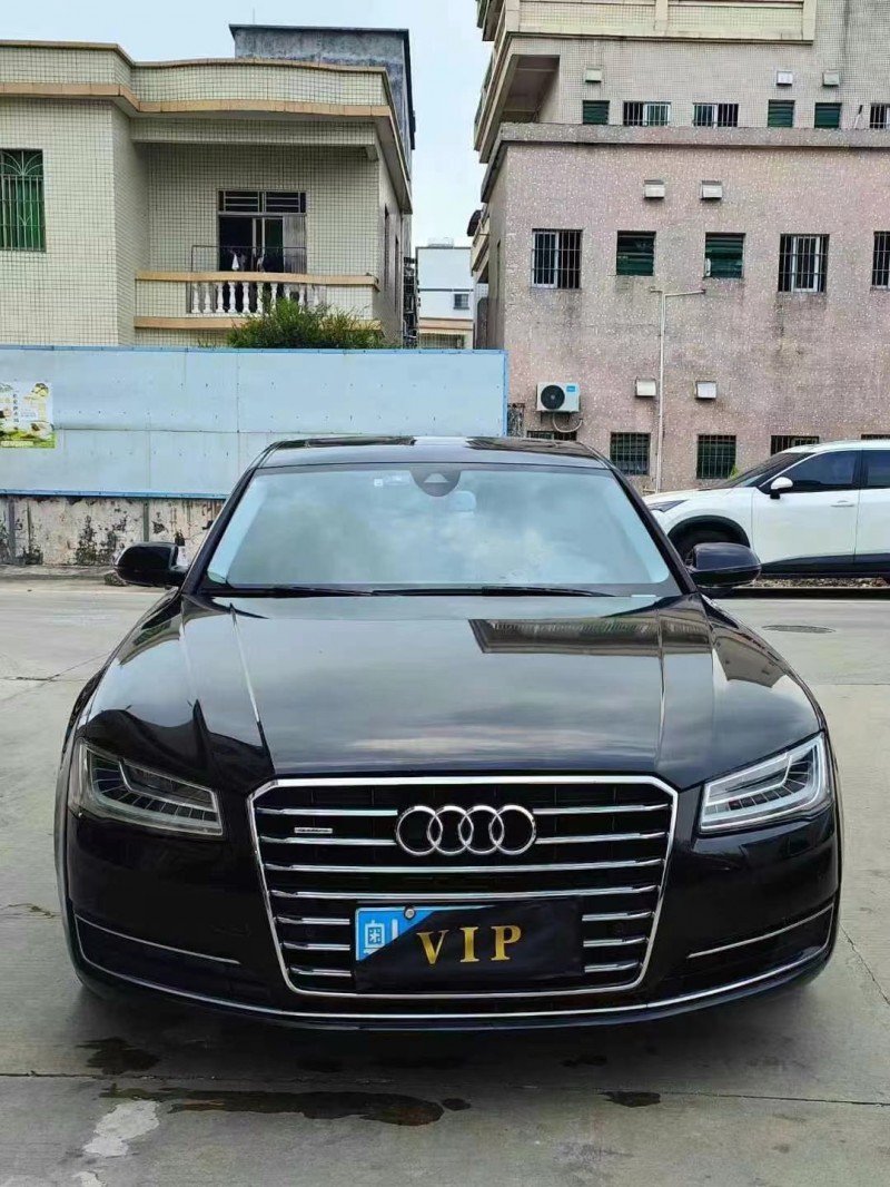中山15年奧迪A8L1