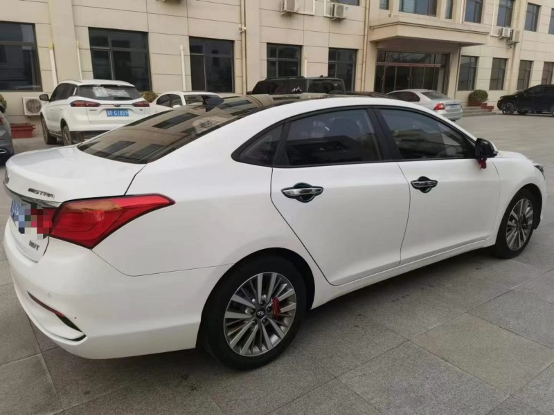 保定18年现代名图4