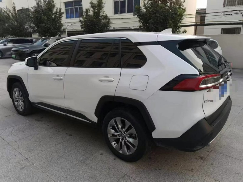 保定21年丰田威兰达5