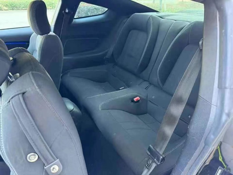 济宁18年福特野马6