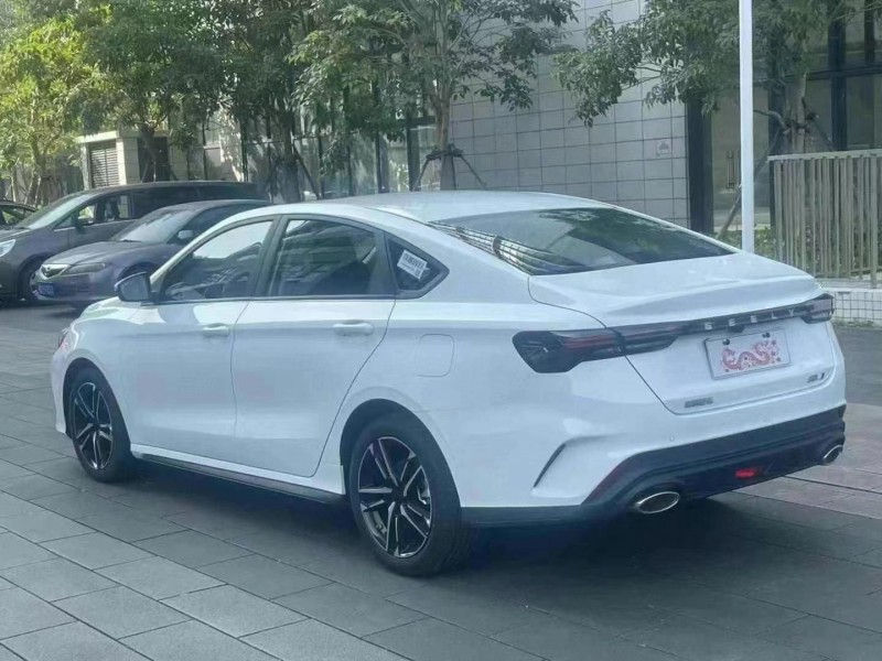 广州24年吉利帝豪5