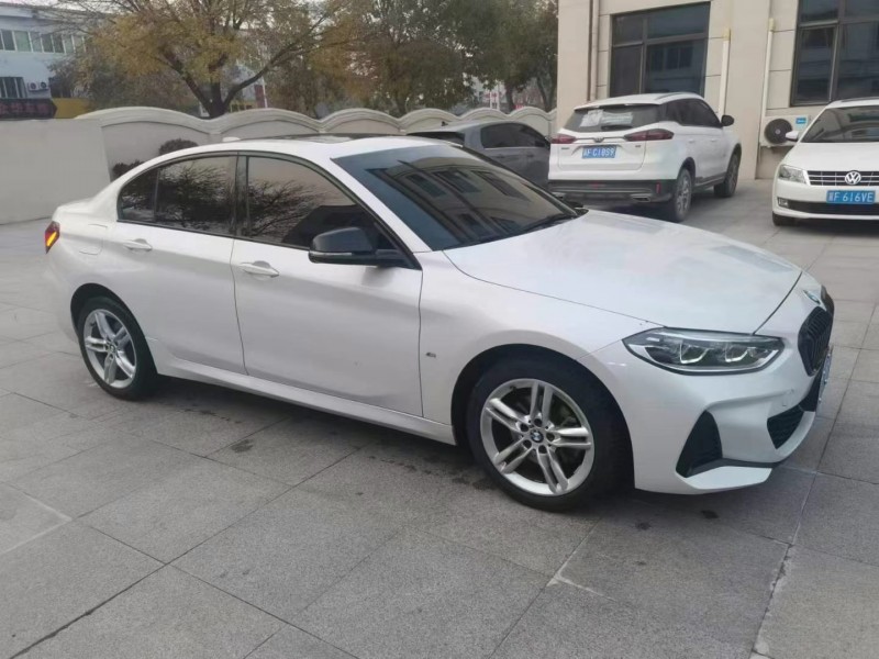 保定23年宝马1系3