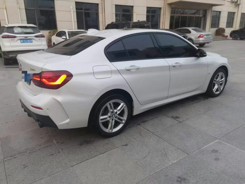 保定23年宝马1系4