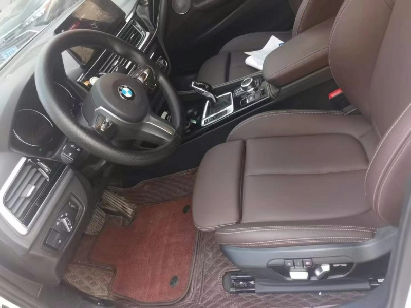 保定23年宝马1系6