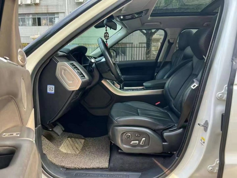 广州18年路虎揽胜运动3