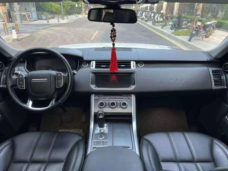 广州18年路虎揽胜运动6