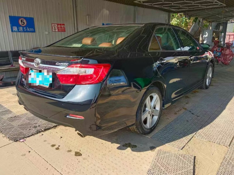 保定14年丰田凯美瑞8