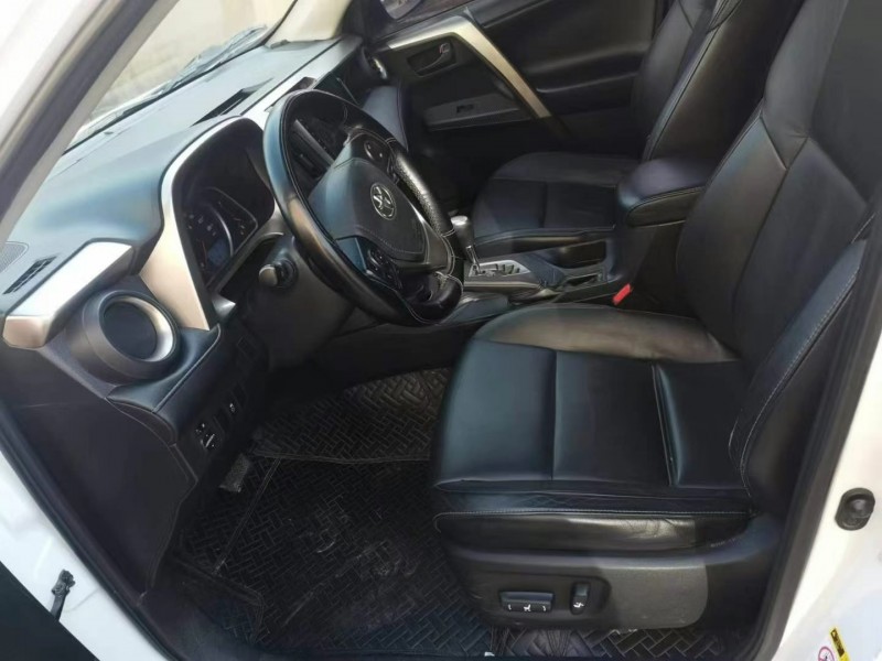 保定14年丰田RAV46