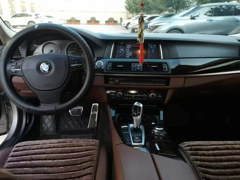 保定15年宝马5系7