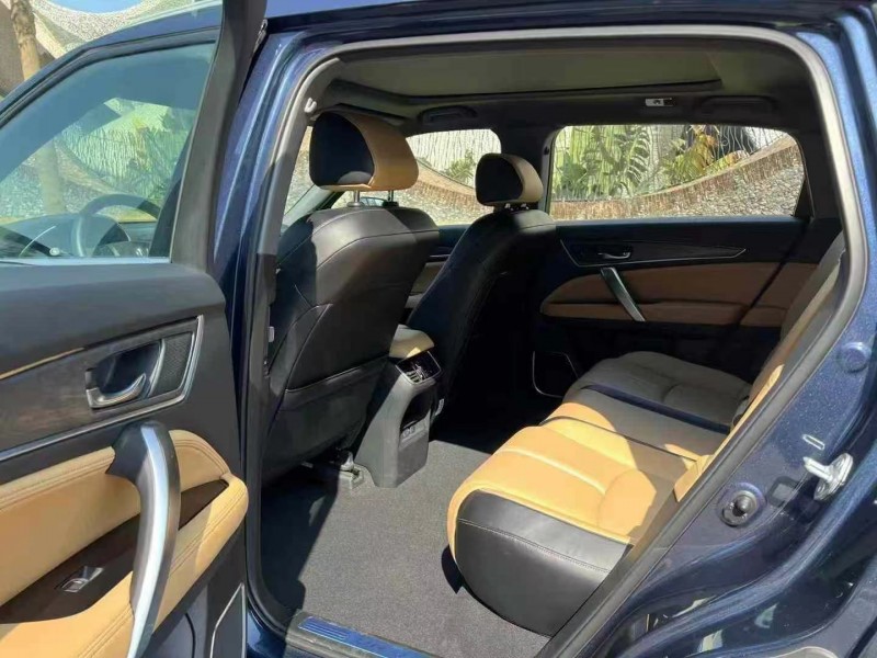 广州23年本田URV8