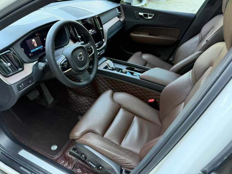 济宁22年沃尔沃XC606