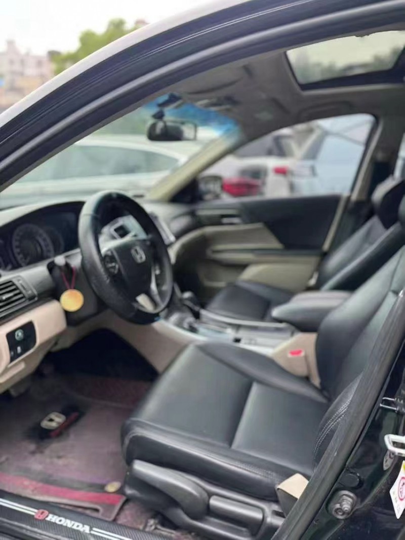 广州16年本田雅阁4