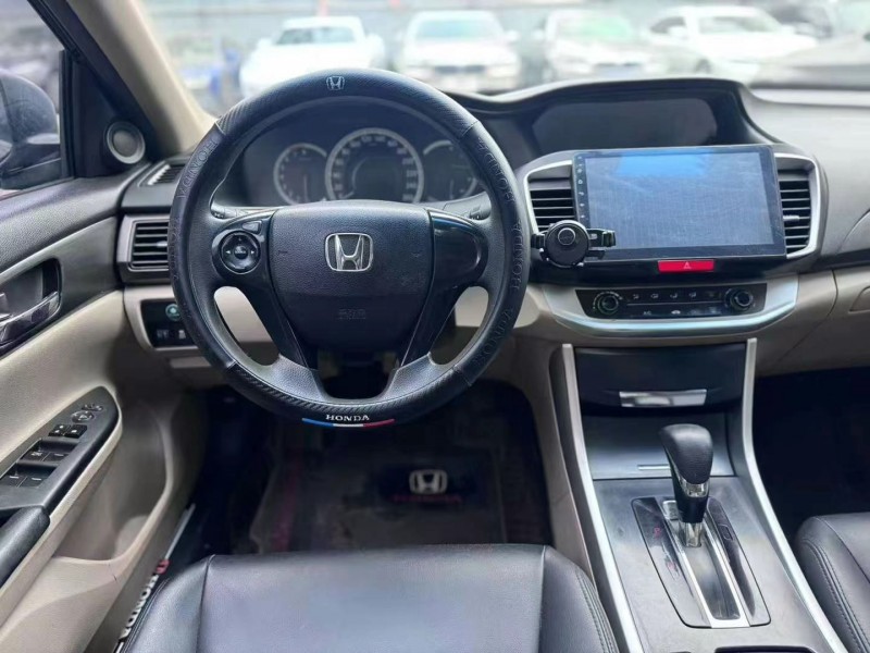 广州16年本田雅阁7