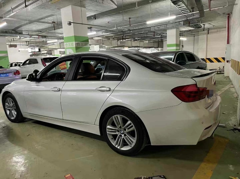 成都16年宝马3系6