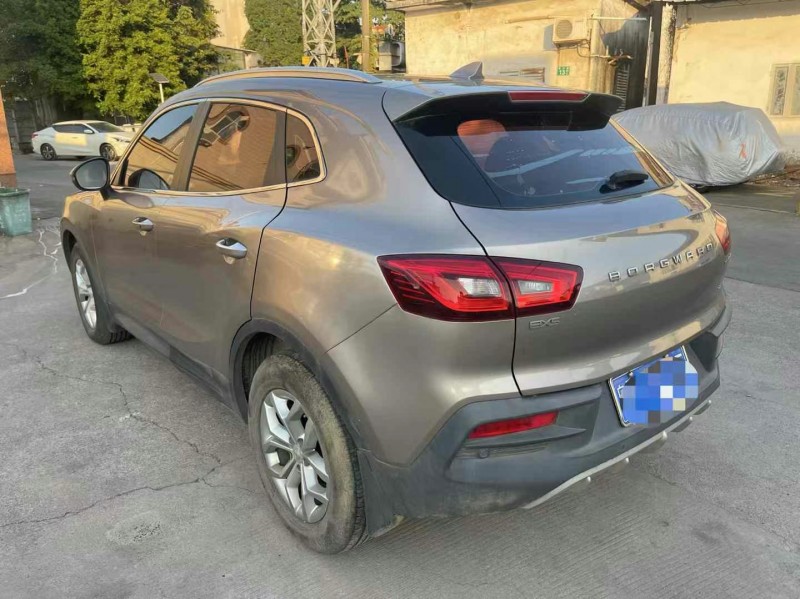 中山17年寶沃BX58