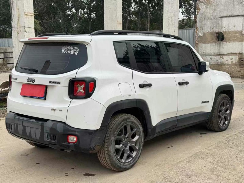 鄭州17年Jeep自由俠7