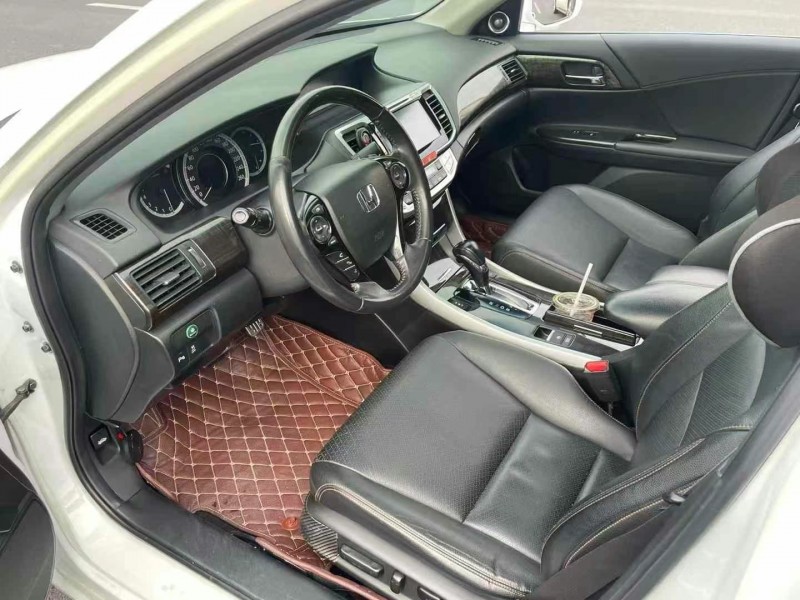 广州14年本田雅阁3