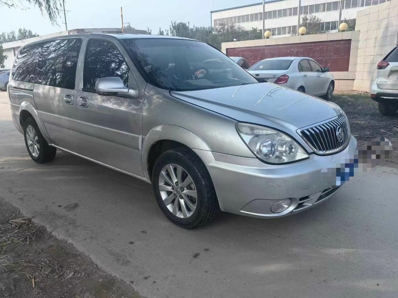 保定13年别克GL83