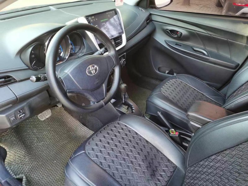 保定18年丰田YARiS L 致炫6
