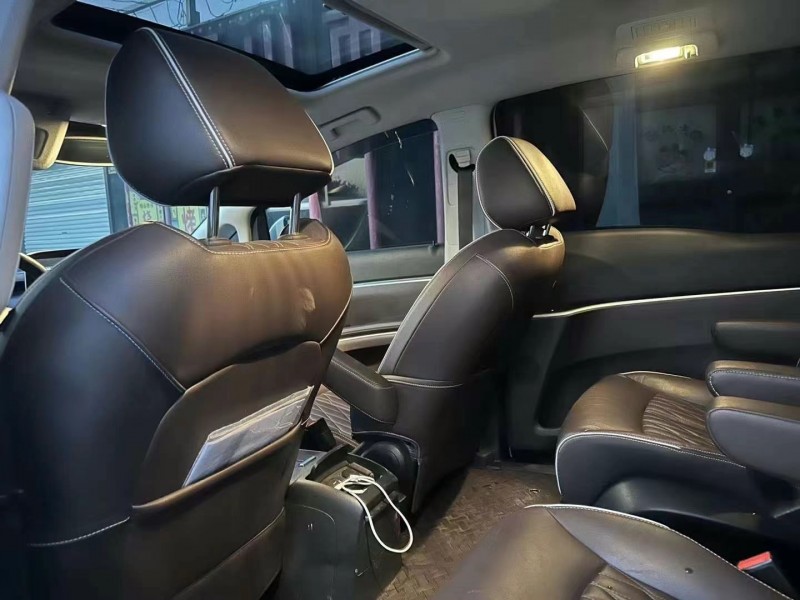 济宁21年别克GL83