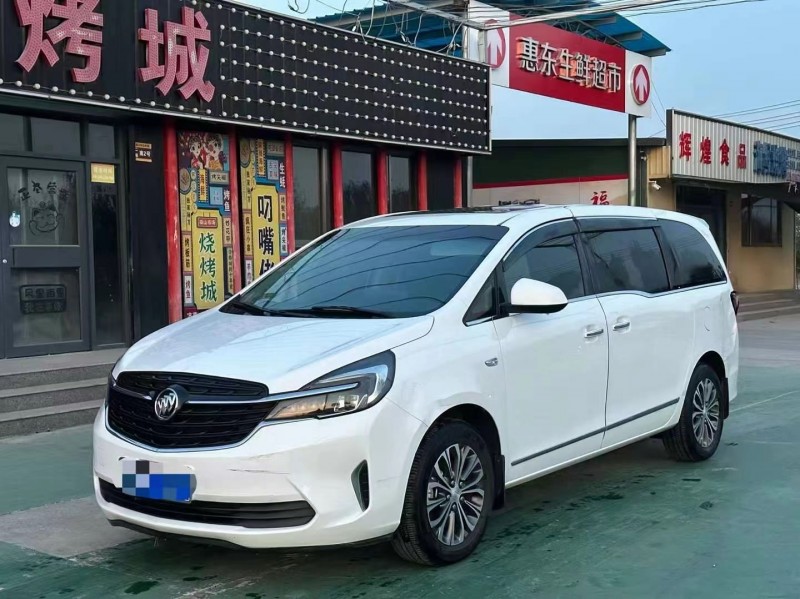 济宁21年别克GL84