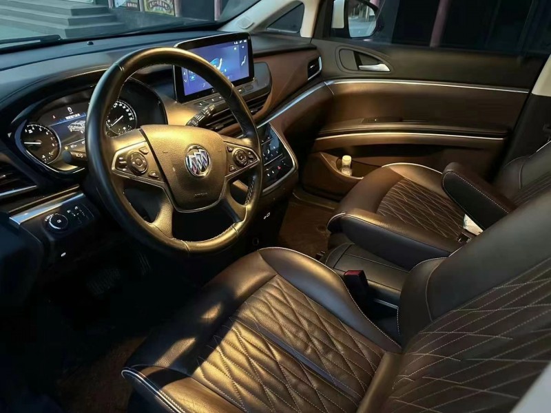 济宁21年别克GL85