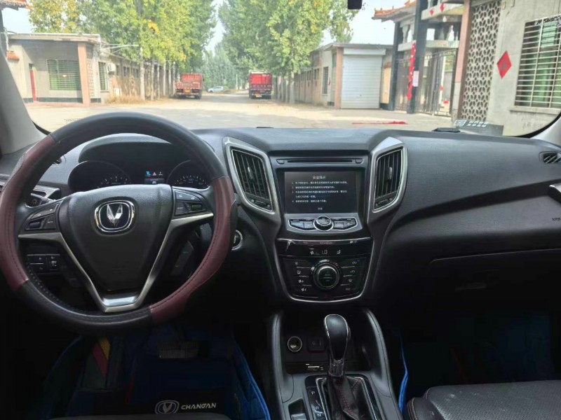 保定16年长安汽车CS756