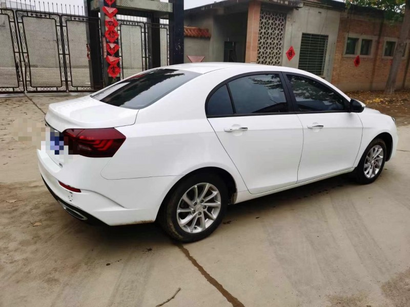 保定22年吉利帝豪5