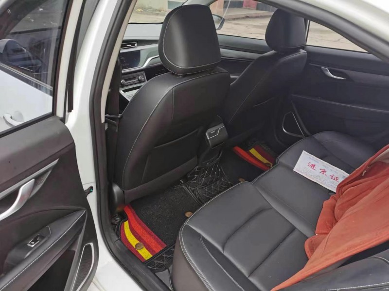 保定22年吉利帝豪8