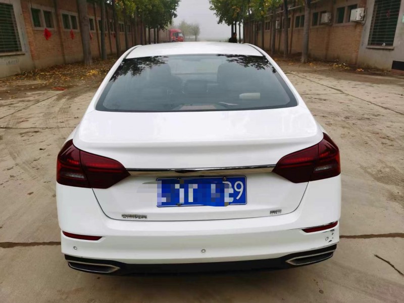 保定22年吉利帝豪9