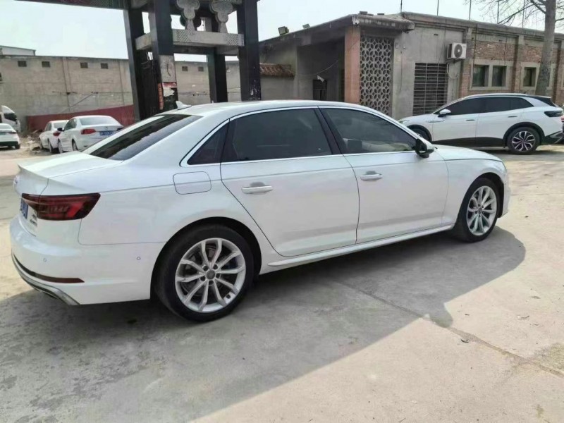 保定19年奥迪A4L8