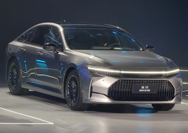 皇冠抵押車值得買嗎 豐田皇冠抵押車怎么樣