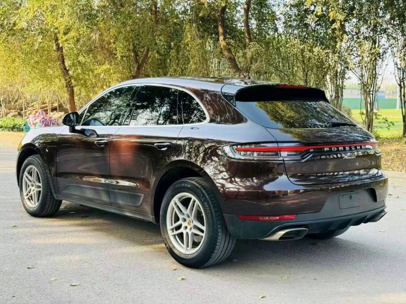 潍坊19年保时捷Macan9
