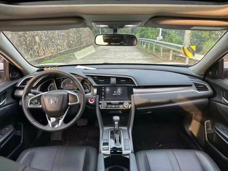 深圳20年本田思域4