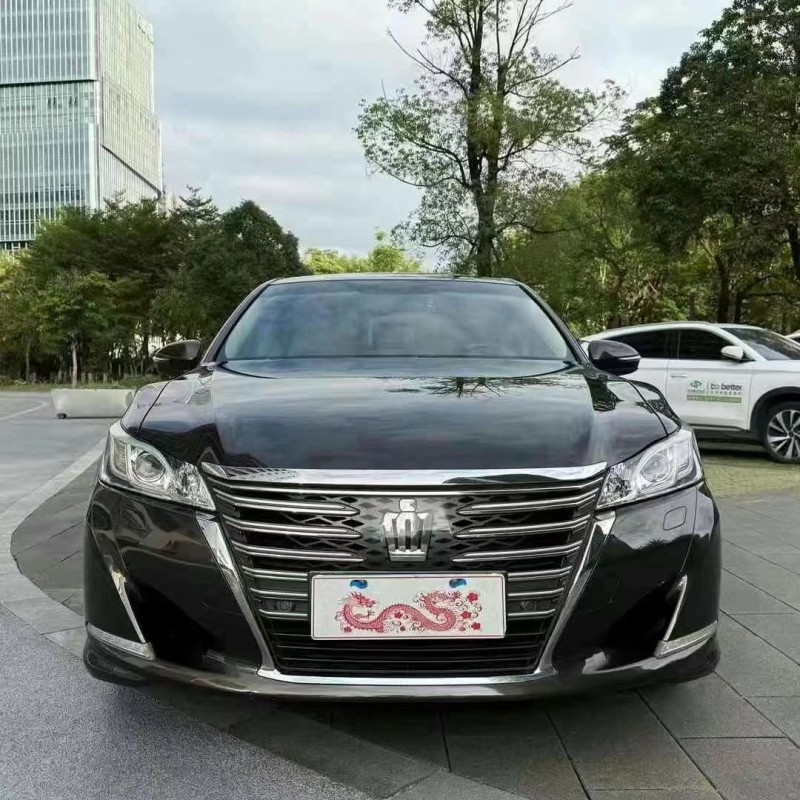 佛山17年丰田皇冠1
