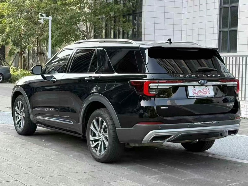 佛山23年福特探险者5