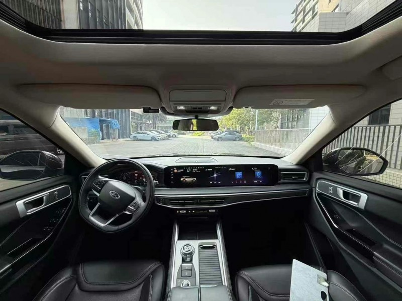 佛山23年福特探险者8