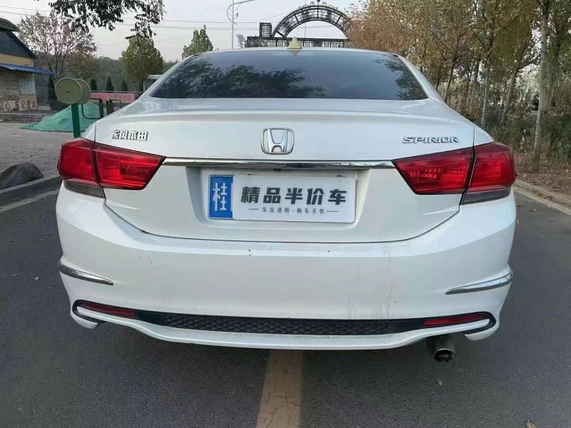 济宁18年本田思铂睿4