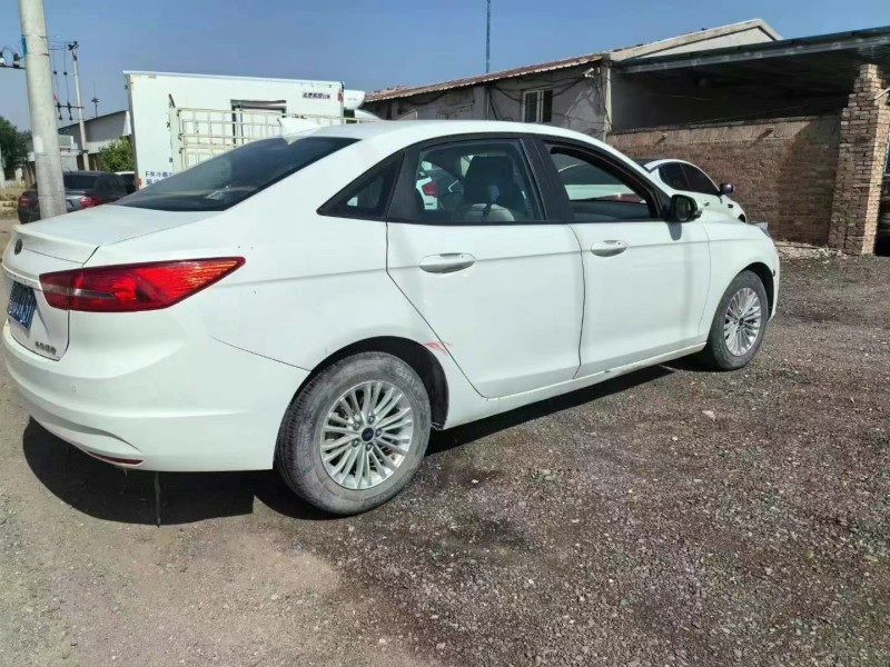 保定18年福特福睿斯7