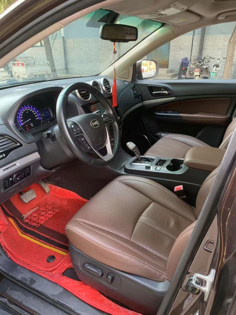 保定16年比亚迪S76