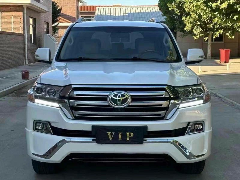 保定19年丰田兰德酷路泽1