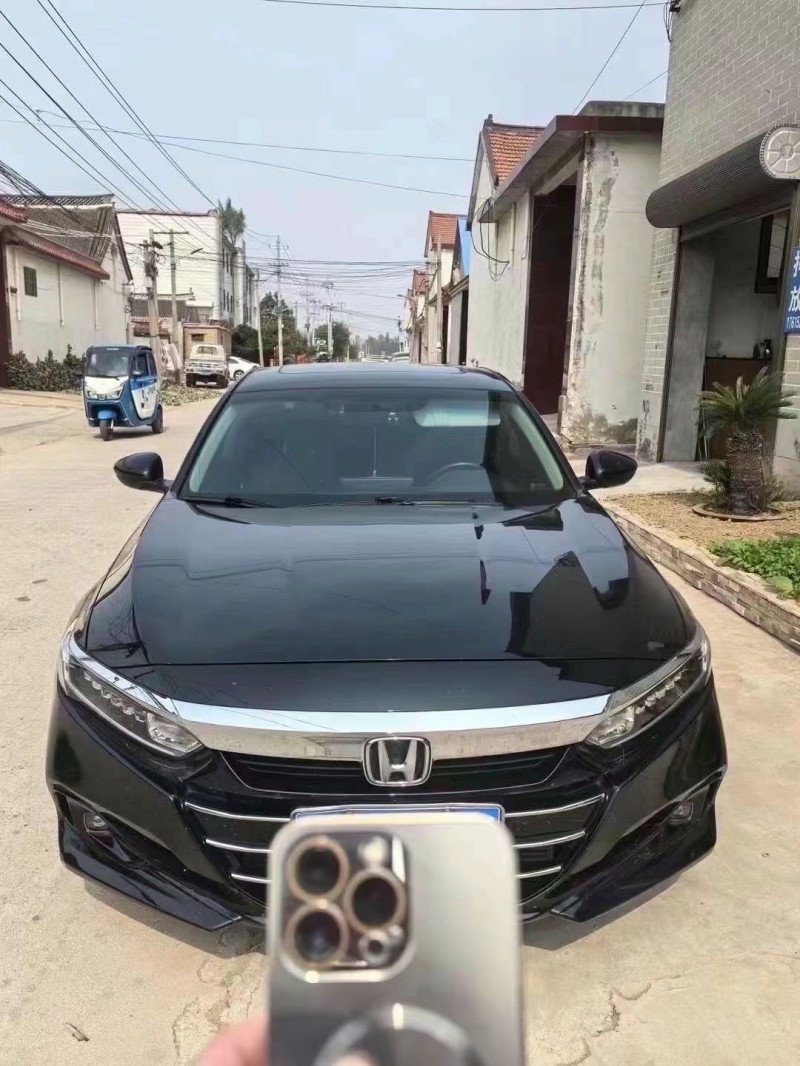 菏泽22年本田雅阁1