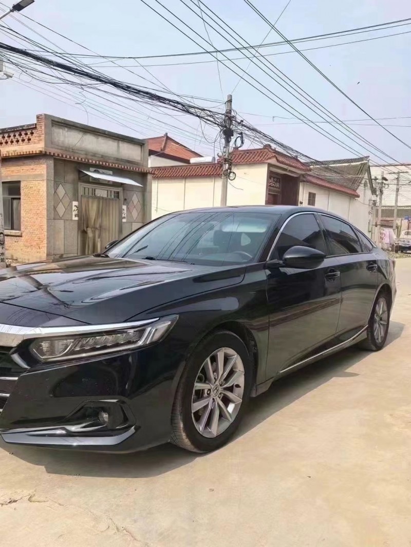 菏泽22年本田雅阁2