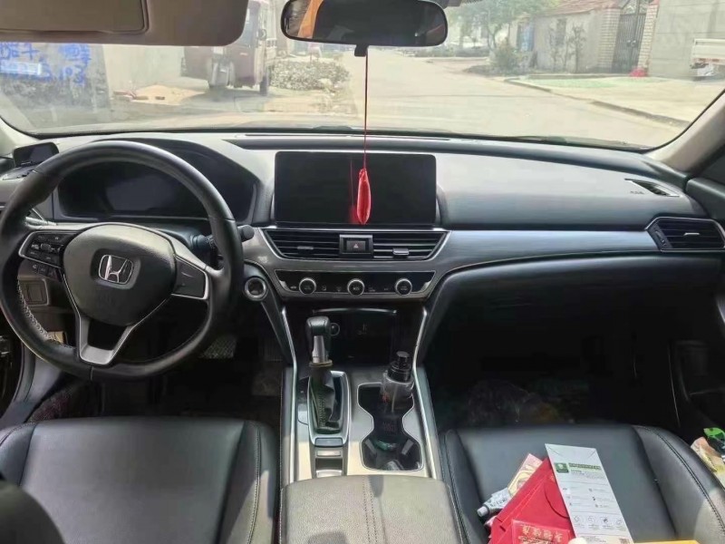 菏泽22年本田雅阁3