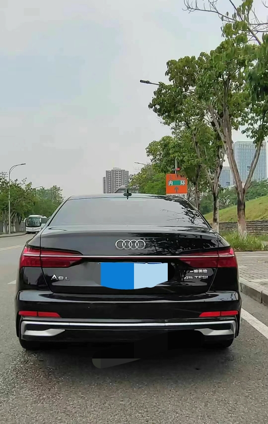 重慶24年奧迪A6L4