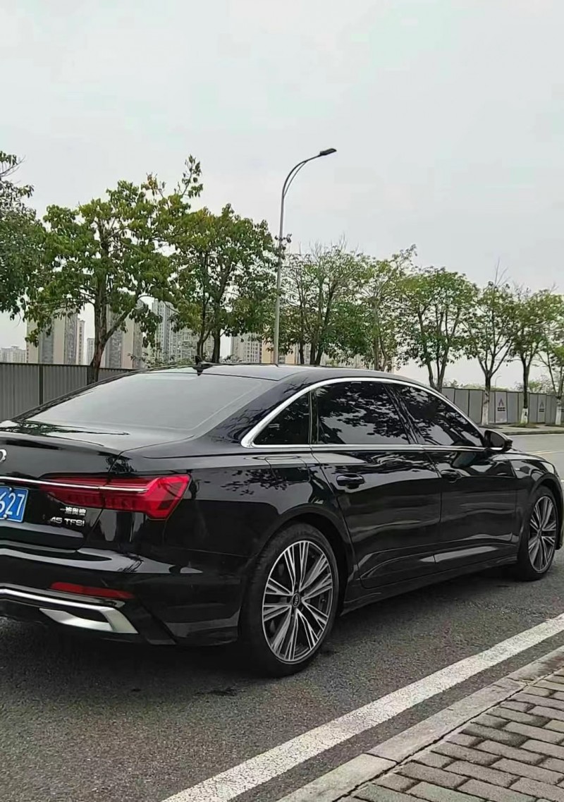 重慶24年奧迪A6L5