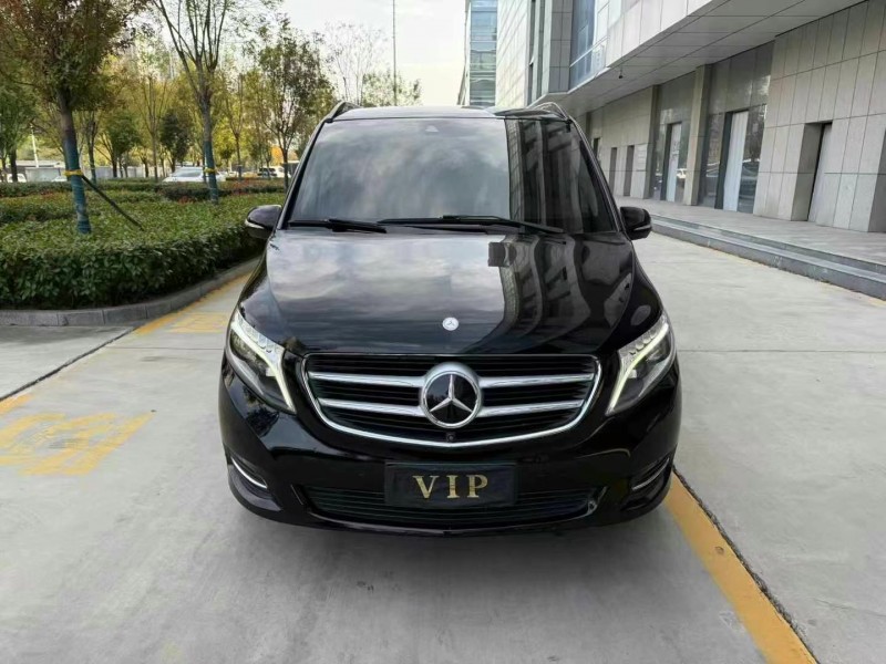 济宁17年奔驰V1